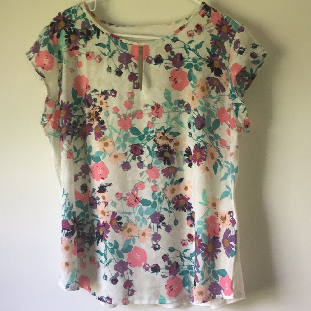 Van Heusen sleeveless floral front top L.